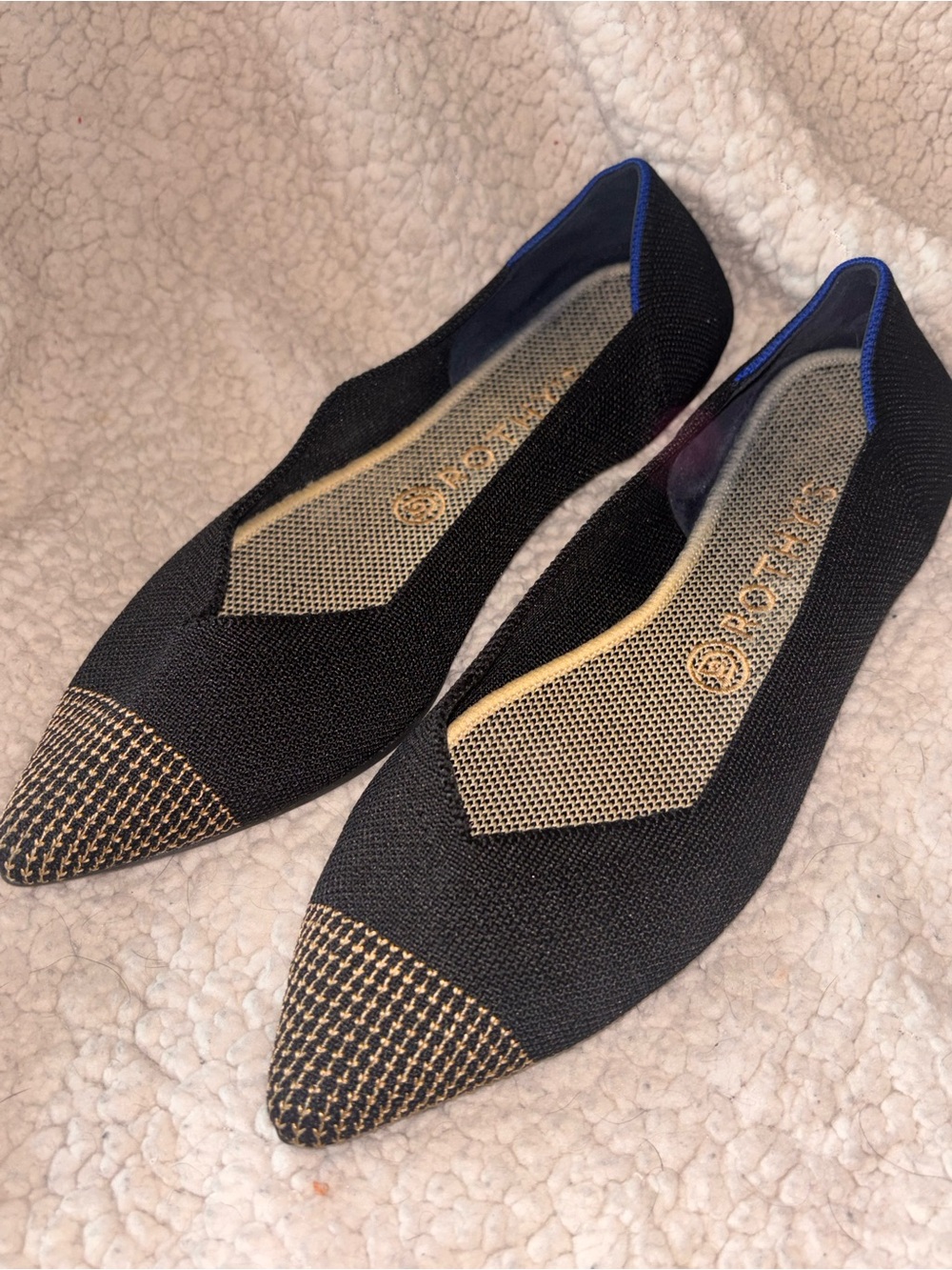 Rothy’s The Point Golden Shimmer Black Gold Flats Size 9.5 US Retired